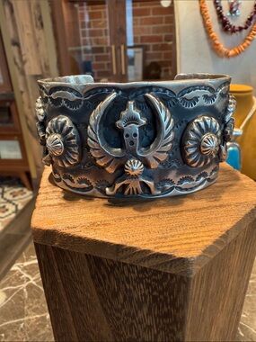 Chimney Butte Knifewing Kachina Power Cuff!